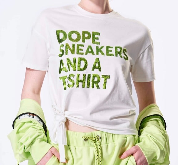 SEQUINS DOPE SNEAKERS T-SHIRT